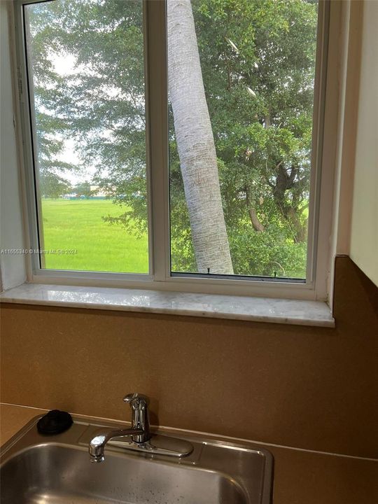 Recently Rented: $2,100 (3 beds, 2 baths, 1176 Square Feet)