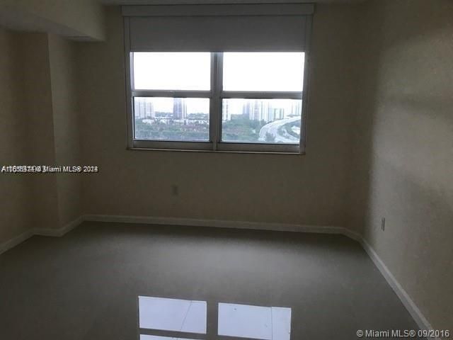 For Rent: $3,500 (2 beds, 2 baths, 1175 Square Feet)