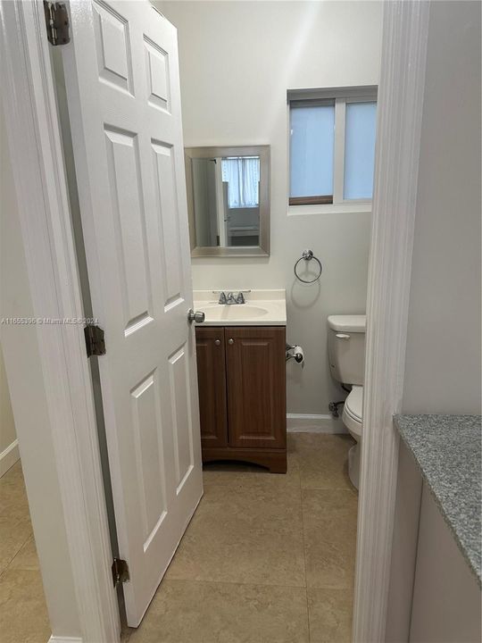 For Rent: $1,750 (1 beds, 1 baths, 1416 Square Feet)