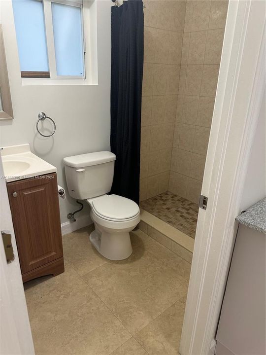 For Rent: $1,750 (1 beds, 1 baths, 1416 Square Feet)