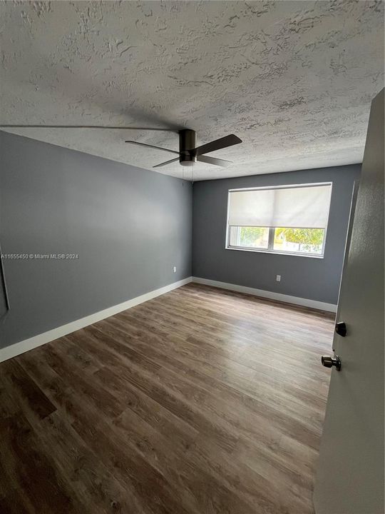 For Rent: $3,000 (2 beds, 2 baths, 1000 Square Feet)