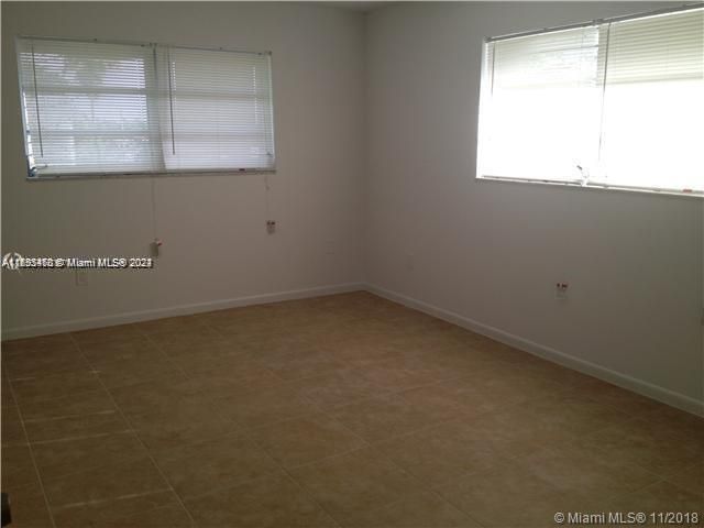 For Sale: $174,000 (2 beds, 2 baths, 920 Square Feet)