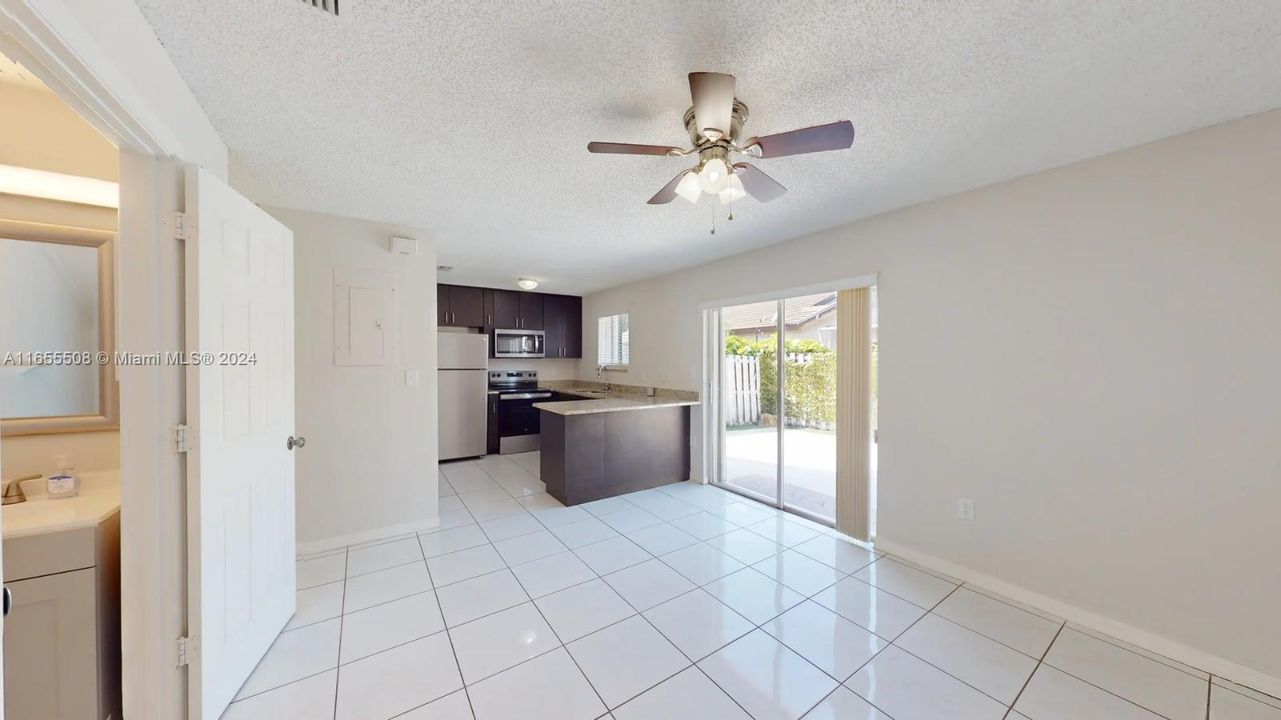 Active With Contract: $3,300 (3 beds, 2 baths, 1779 Square Feet)