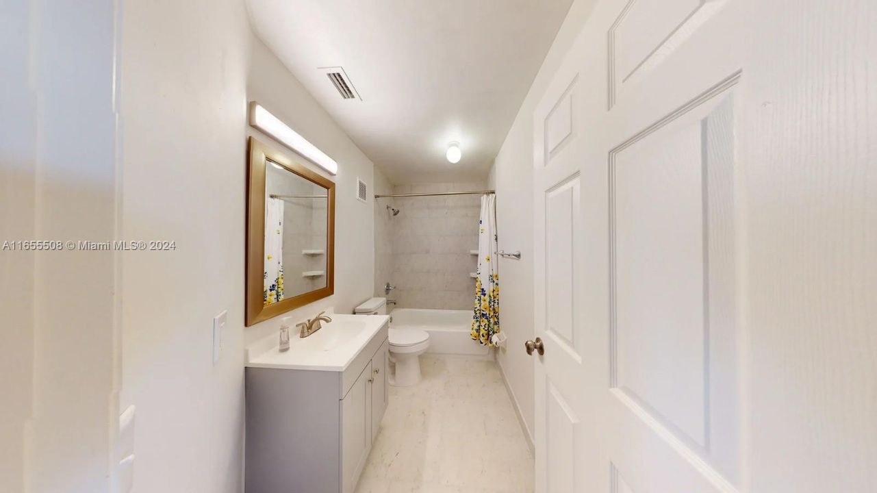 Active With Contract: $3,300 (3 beds, 2 baths, 1779 Square Feet)