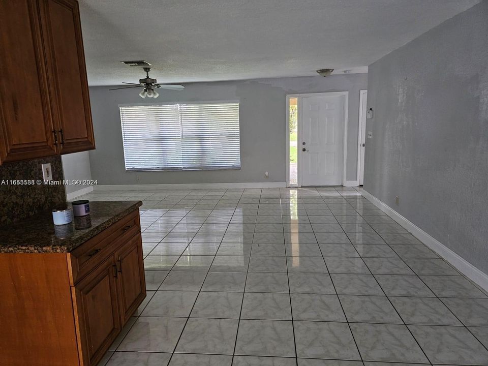 For Rent: $3,350 (3 beds, 2 baths, 3483 Square Feet)