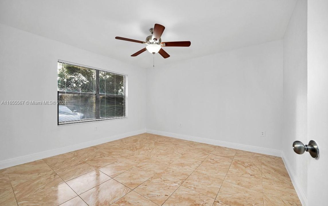 Active With Contract: $2,050 (2 beds, 1 baths, 0 Square Feet)