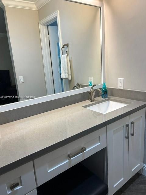 Recently Sold: $399,999 (2 beds, 1 baths, 1430 Square Feet)