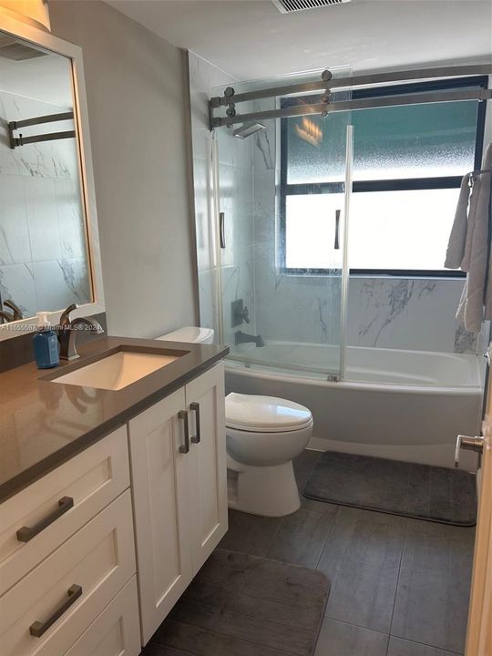 Recently Sold: $399,999 (2 beds, 1 baths, 1430 Square Feet)