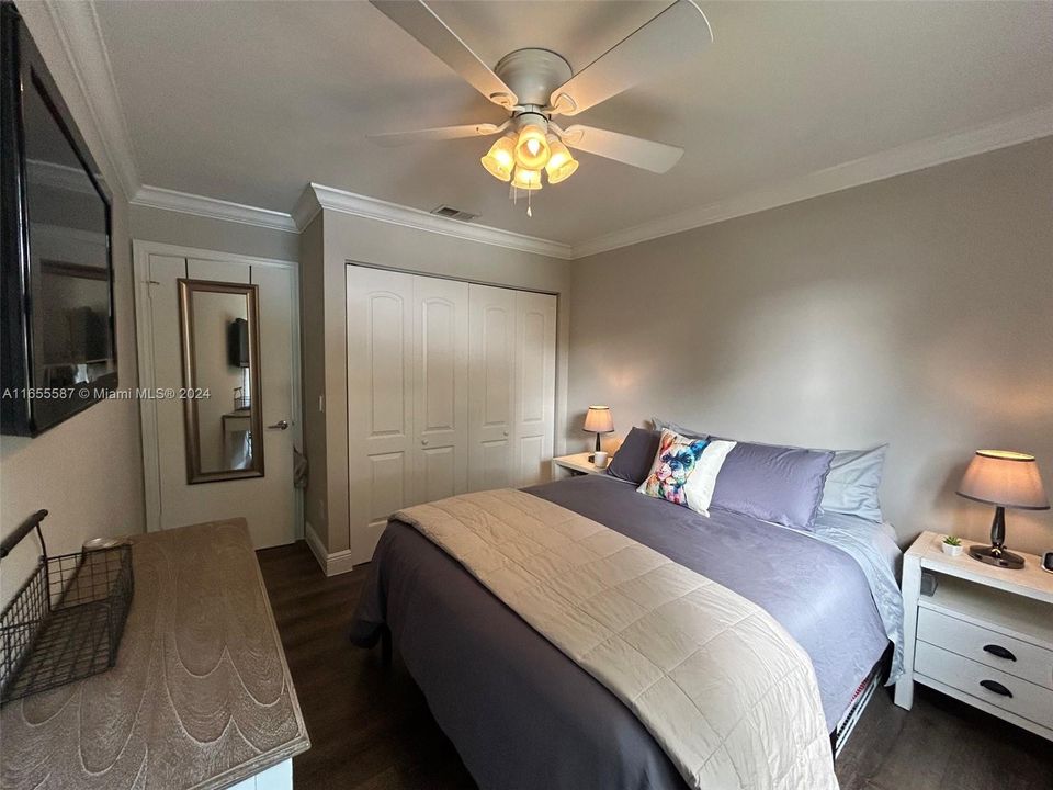 Recently Sold: $399,999 (2 beds, 1 baths, 1430 Square Feet)