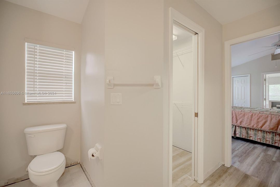 For Sale: $349,000 (3 beds, 2 baths, 1760 Square Feet)