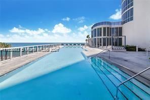 Active With Contract: $5,996 (2 beds, 2 baths, 1435 Square Feet)