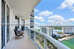 Active With Contract: $5,996 (2 beds, 2 baths, 1435 Square Feet)