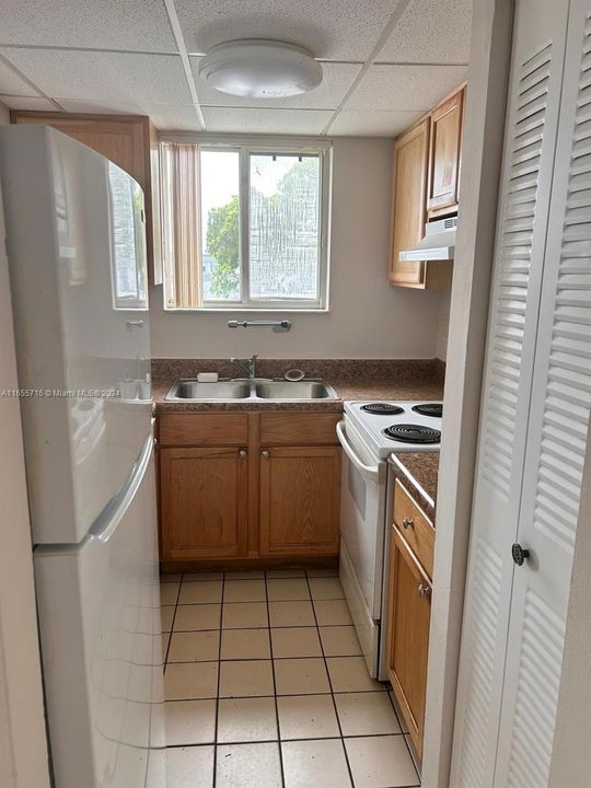 For Rent: $2,250 (2 beds, 2 baths, 820 Square Feet)