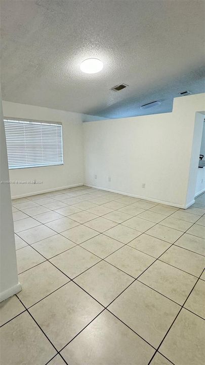 Active With Contract: $3,600 (4 beds, 2 baths, 2283 Square Feet)