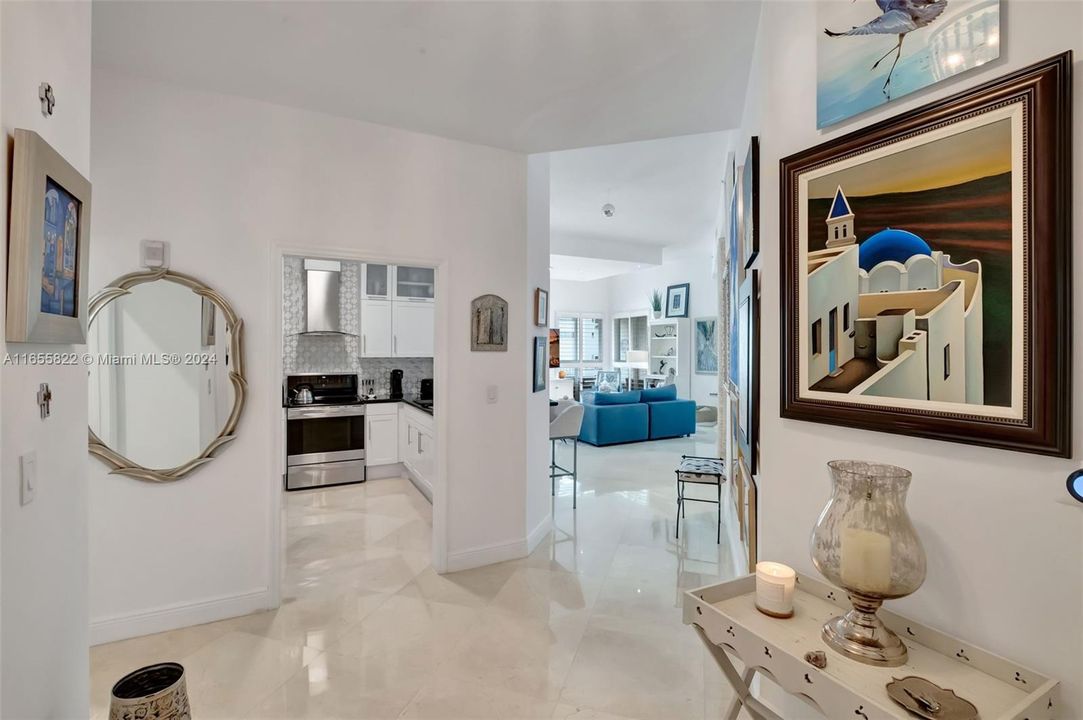 For Sale: $729,000 (2 beds, 2 baths, 1738 Square Feet)