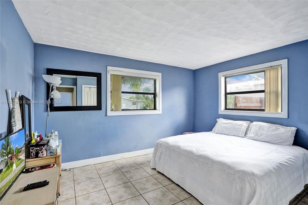 For Sale: $475,000 (3 beds, 2 baths, 1758 Square Feet)