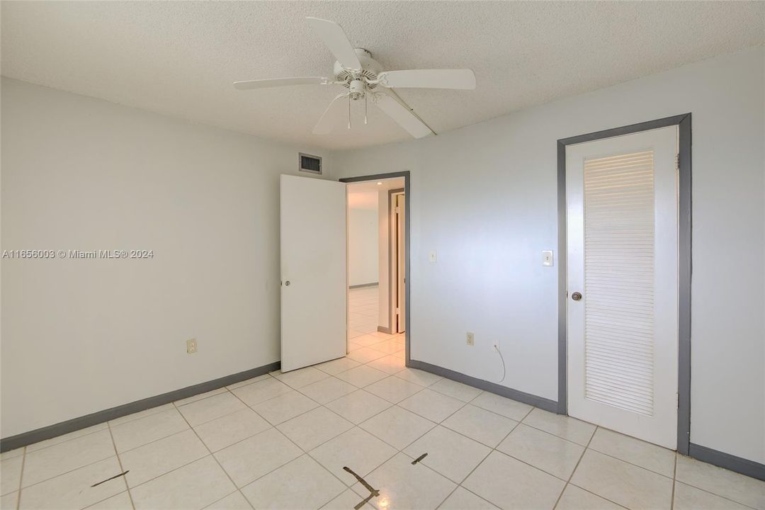 For Sale: $155,000 (2 beds, 2 baths, 850 Square Feet)