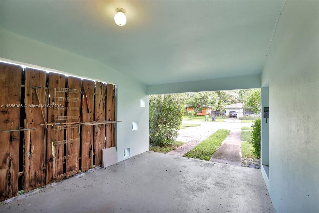 For Sale: $450,000 (3 beds, 2 baths, 1821 Square Feet)