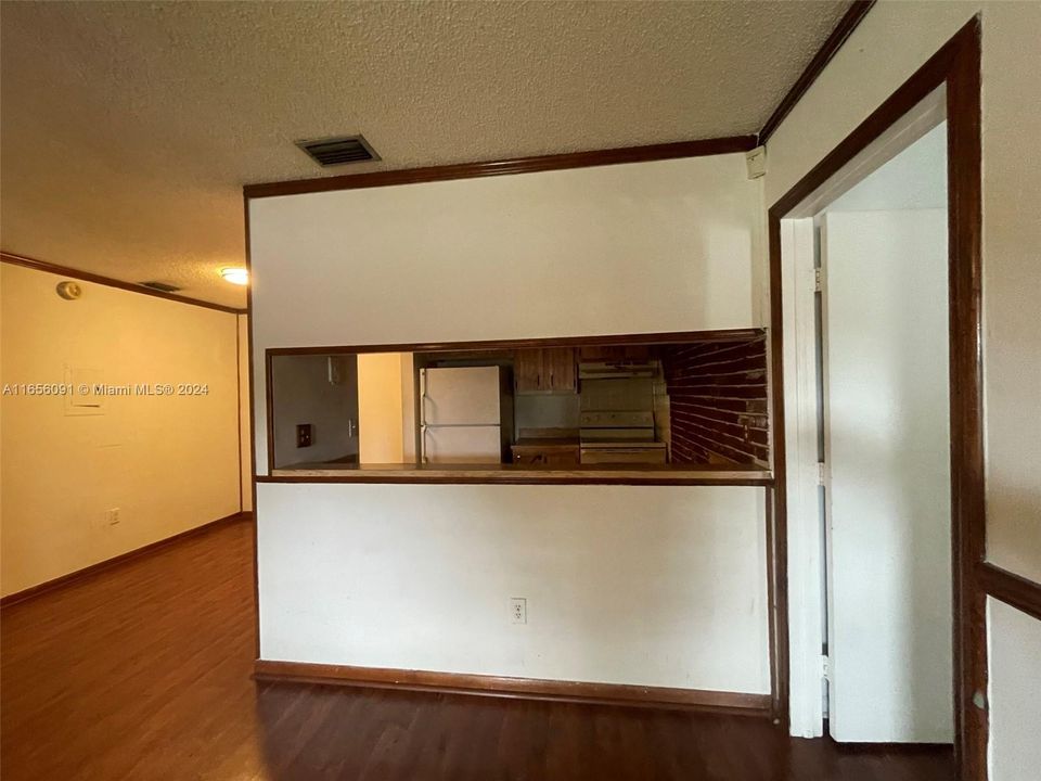 For Rent: $1,600 (2 beds, 2 baths, 770 Square Feet)