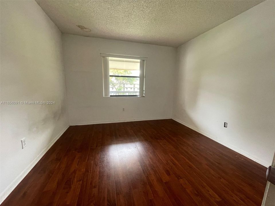 For Rent: $1,600 (2 beds, 2 baths, 770 Square Feet)