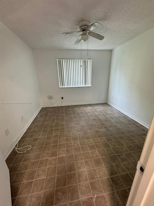 For Rent: $2,050 (2 beds, 2 baths, 820 Square Feet)