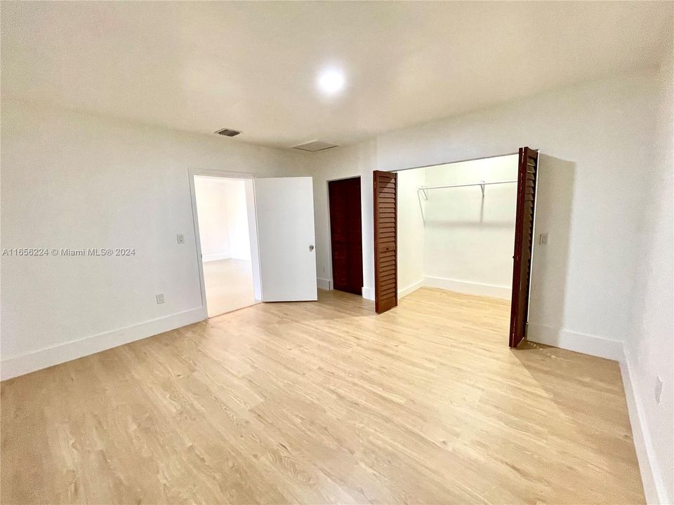 For Rent: $4,500 (4 beds, 2 baths, 2890 Square Feet)