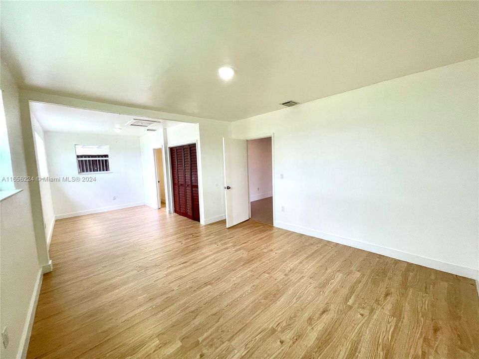 For Rent: $4,500 (4 beds, 2 baths, 2890 Square Feet)