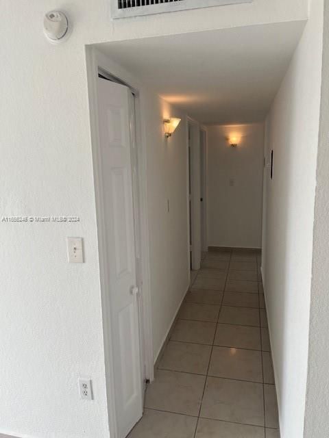 For Sale: $220,000 (2 beds, 1 baths, 770 Square Feet)