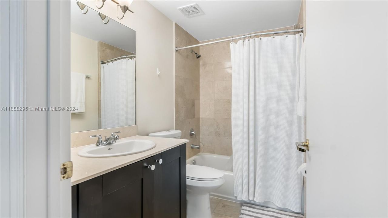 For Rent: $4,600 (2 beds, 2 baths, 1125 Square Feet)