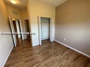 Recently Rented: $2,480 (2 beds, 2 baths, 1123 Square Feet)