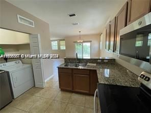 Recently Rented: $2,480 (2 beds, 2 baths, 1123 Square Feet)