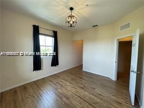 Recently Rented: $2,480 (2 beds, 2 baths, 1123 Square Feet)