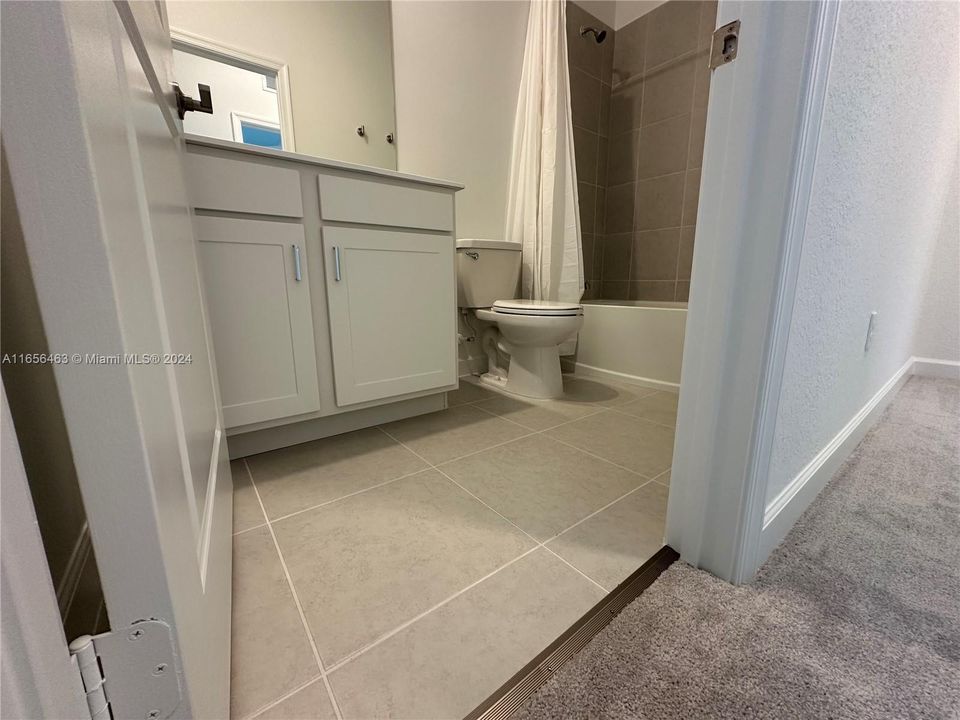 For Rent: $2,400 (3 beds, 2 baths, 1635 Square Feet)