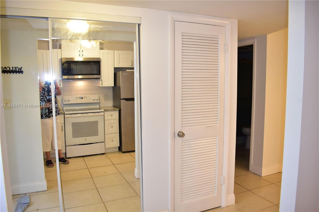 For Sale: $160,000 (2 beds, 2 baths, 850 Square Feet)