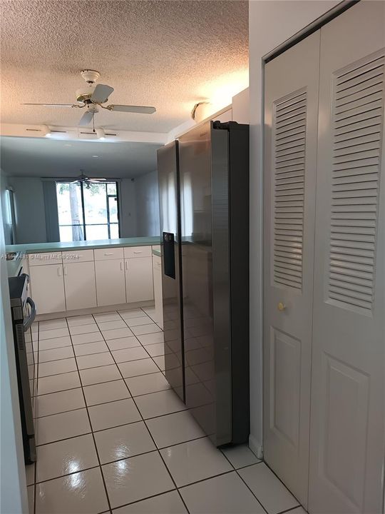 For Rent: $2,100 (2 beds, 2 baths, 1275 Square Feet)