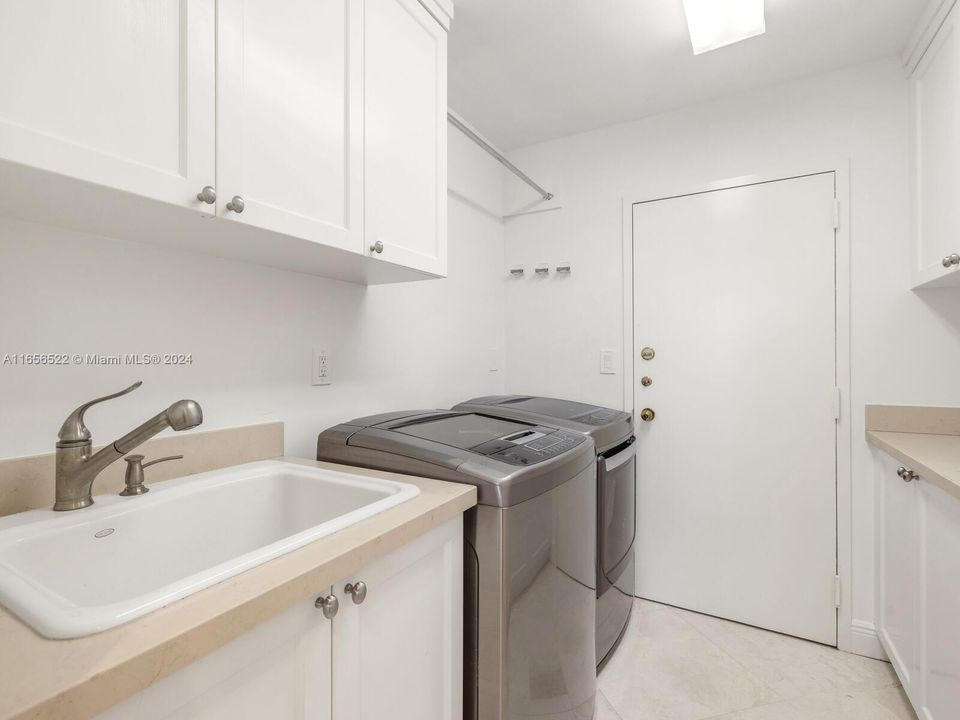 Large Utility/Laundry Room