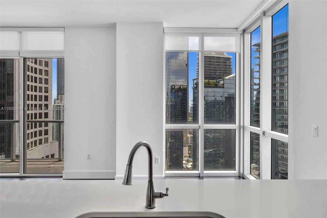 Recently Sold: $699,000 (2 beds, 2 baths, 1123 Square Feet)