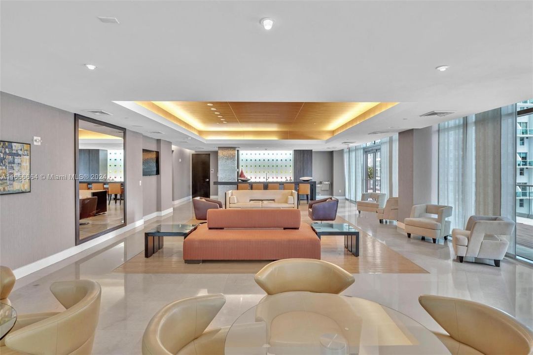 Recently Sold: $699,000 (2 beds, 2 baths, 1123 Square Feet)