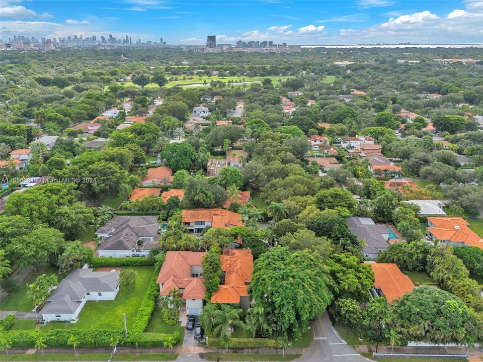 For Sale: $2,100,000 (3 beds, 3 baths, 2768 Square Feet)