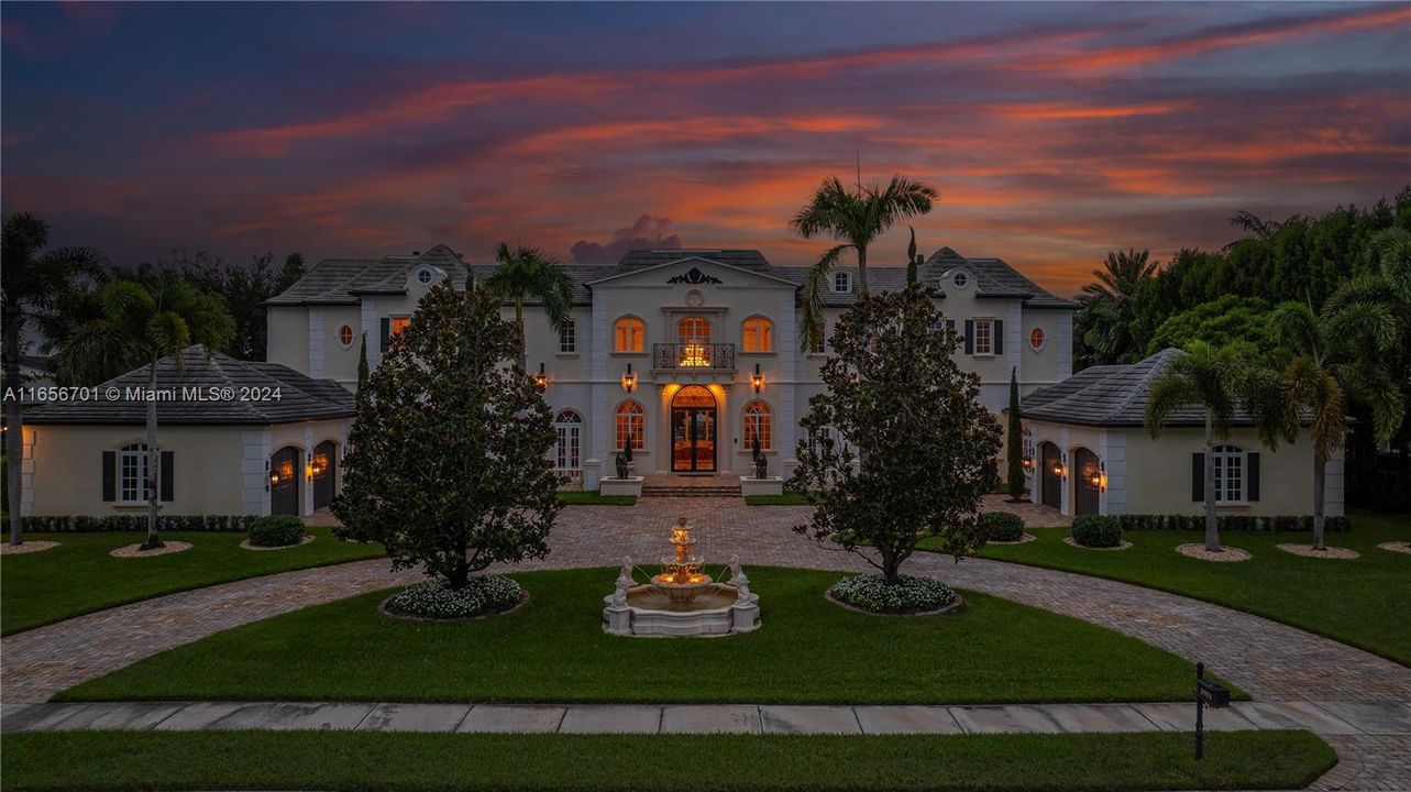 For Sale: $7,250,000 (8 beds, 8 baths, 10285 Square Feet)