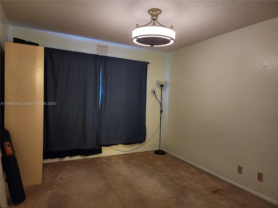 For Sale: $175,000 (2 beds, 2 baths, 1078 Square Feet)