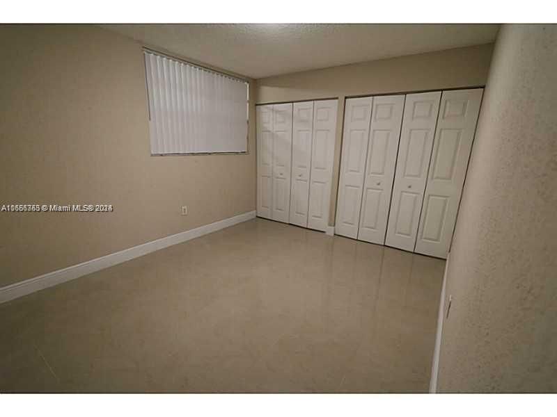 For Rent: $2,200 (2 beds, 2 baths, 1070 Square Feet)