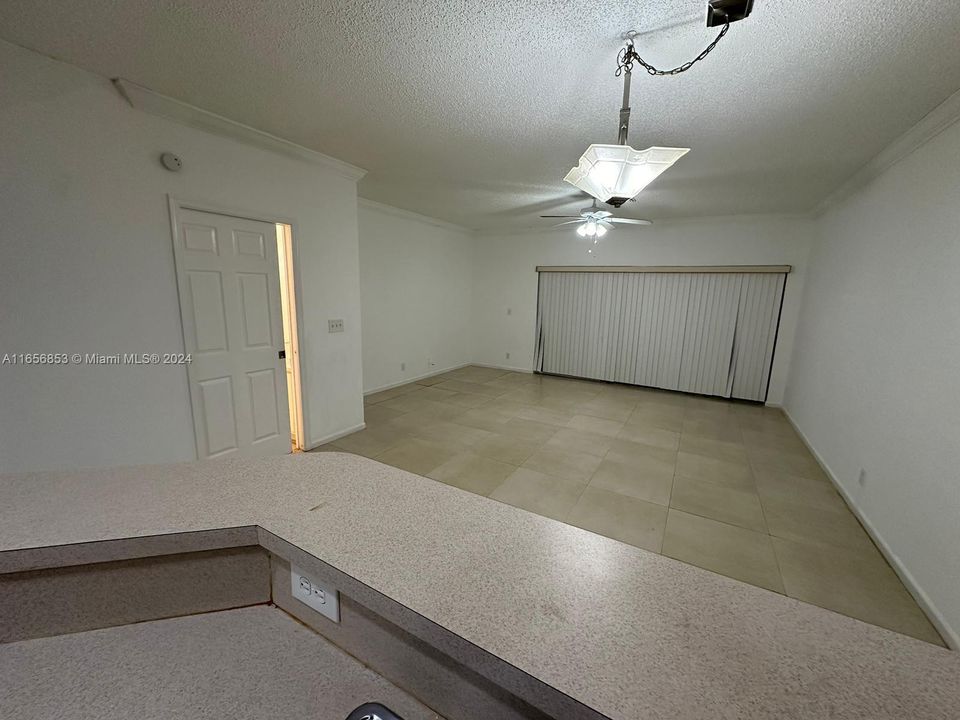 For Rent: $2,700 (3 beds, 2 baths, 1427 Square Feet)