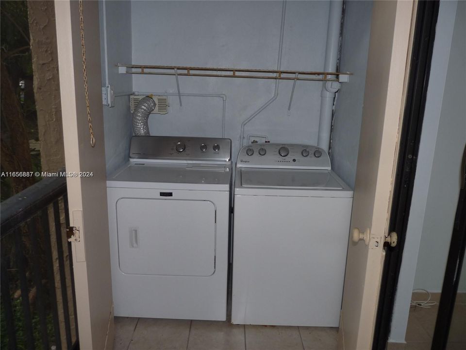 For Rent: $2,000 (1 beds, 1 baths, 614 Square Feet)