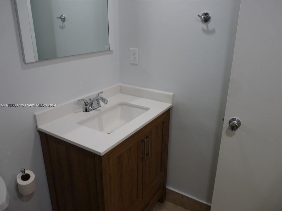 For Rent: $2,000 (1 beds, 1 baths, 614 Square Feet)