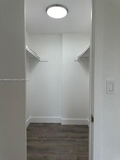 For Rent: $2,000 (1 beds, 1 baths, 667 Square Feet)