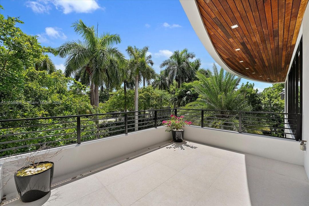 En Venta: $8,550,000 (5 camas, 5 baños, 3840 Pies cuadrados)