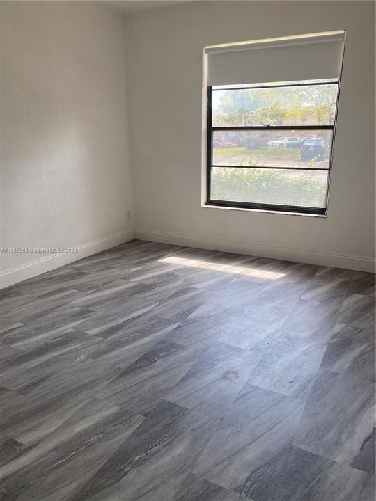 For Rent: $2,050 (2 beds, 2 baths, 1015 Square Feet)