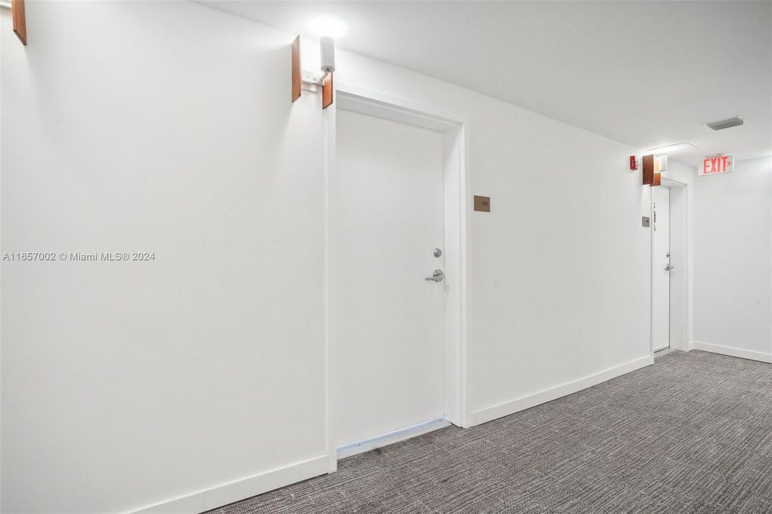 Active With Contract: $3,000 (2 beds, 2 baths, 903 Square Feet)