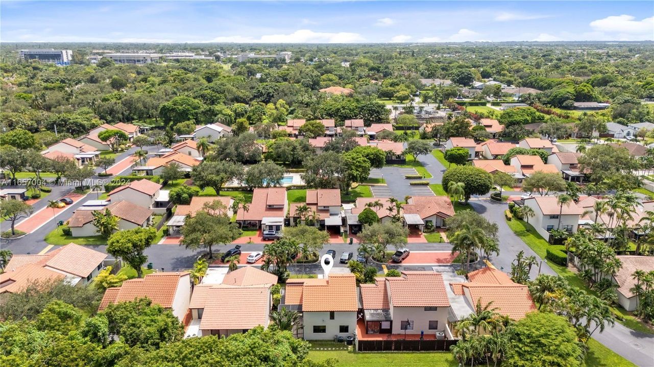 For Sale: $748,500 (3 beds, 2 baths, 1516 Square Feet)